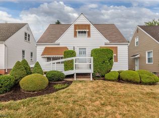 15617 Maplewood Ave, Maple Heights, OH 44137