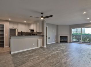 7704 Caminito Leon UNIT 101, Carlsbad, CA 92009