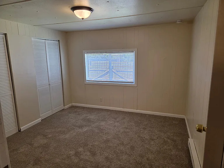 519 W Burgen St — Photo 15