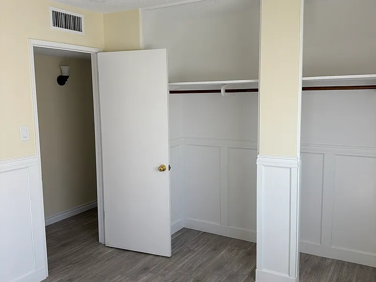 4700 Hasti Joy Ct — Photo 9
