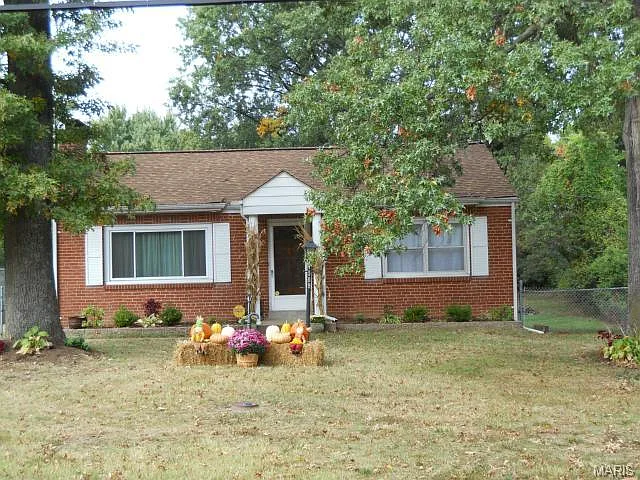 4509 Ringer Rd photo 1