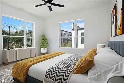 3 bed, 1919 sqft, $5,000 — Photo 3