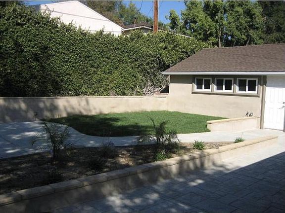 2nd image of 2623 Fairway Ave