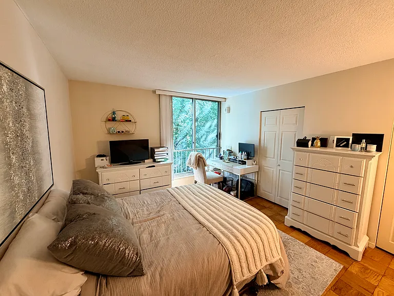 99 Pond Ave #609 — Photo 7