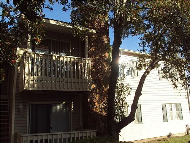 728 Village Rd #G — Photo 17