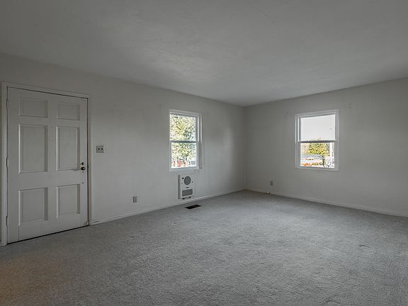 4th image of 4002 Woodmont Dr