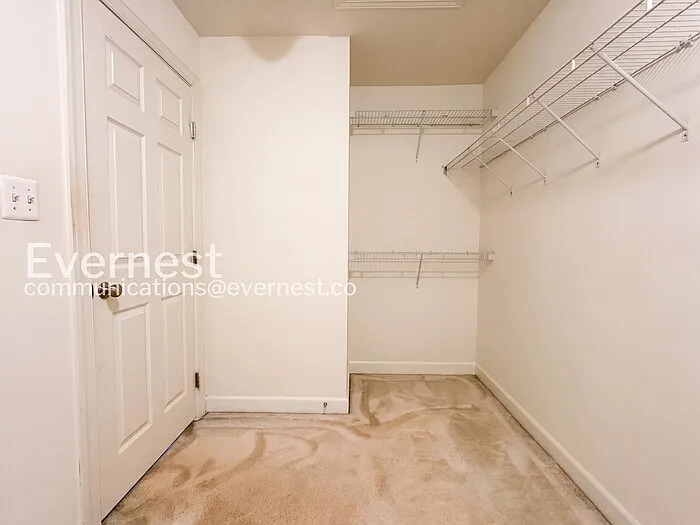 1620 Whitehall Dr — Photo 14