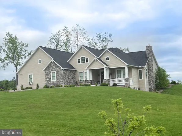 20 Farmette Estates Dr, Reedsville, PA 17084
