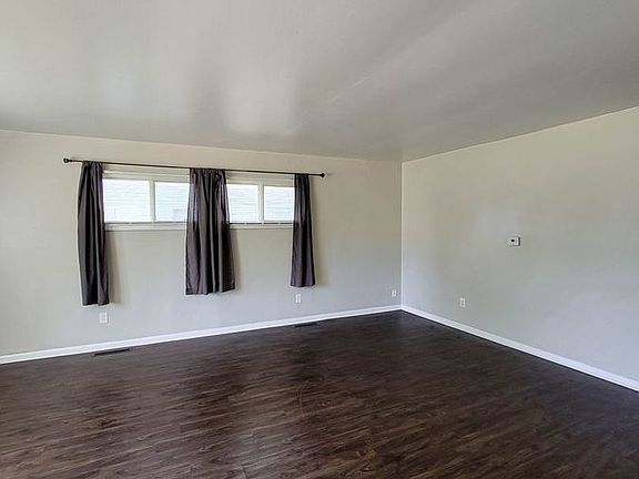 4th image of 2369 Hanna Dr