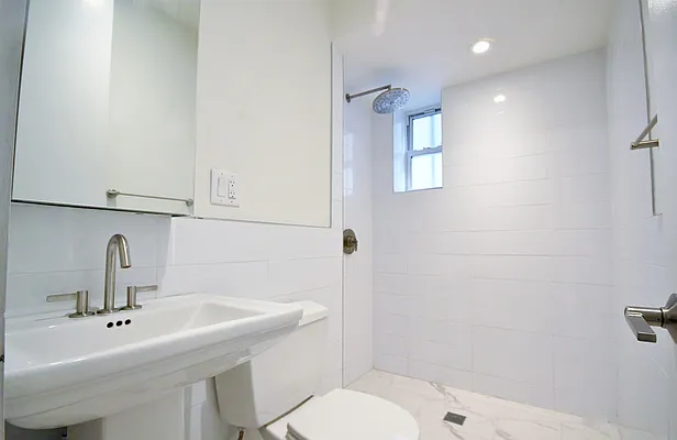 Rented by Julianna Realty Corp | media 3