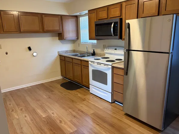 10950 Fashion Way, Louisville, KY 40272