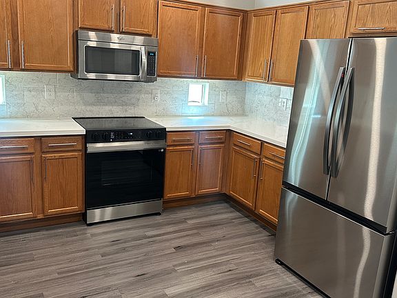 2nd image of 23614 W Chickasaw St