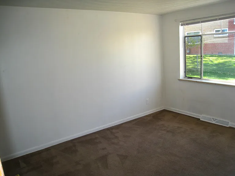 767 Miller Ct — Photo 8