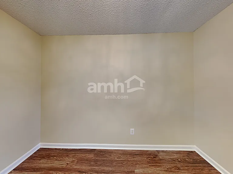 1400 Pendulum Dr N — Photo 7