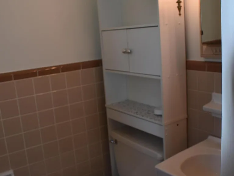 735 Old Edgefield Rd — Photo 10
