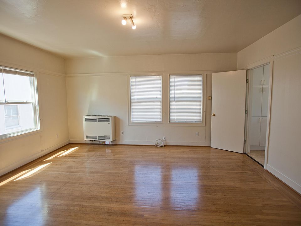 MAIN STUDIO/View 1