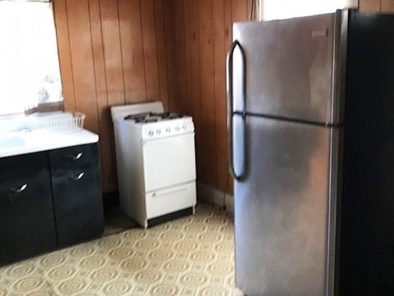 3rd image of 254 W Noel Ave