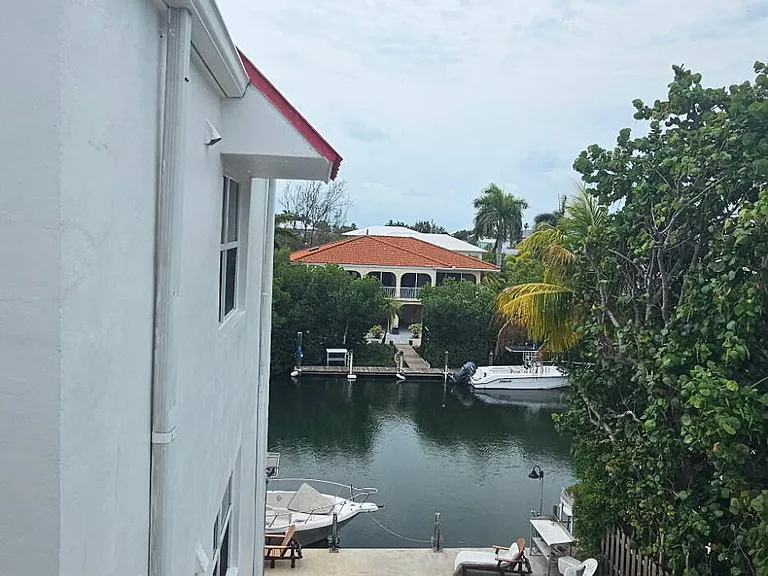 605 Sombrero Beach Rd #303 — Photo 5