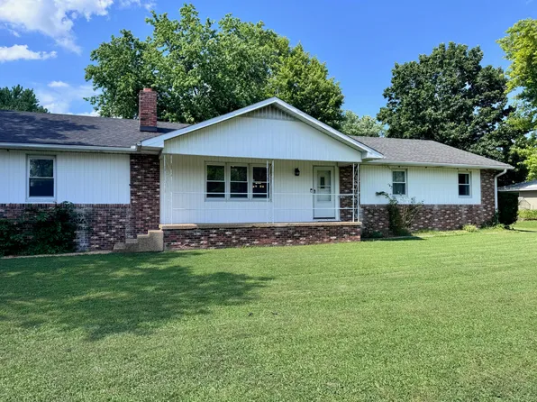 1003 E 10th Street, Mountain Grove, MO 65711