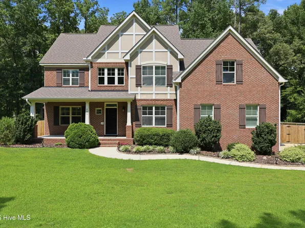 165 Glenmoor Drive, Southern Pines, NC 28387