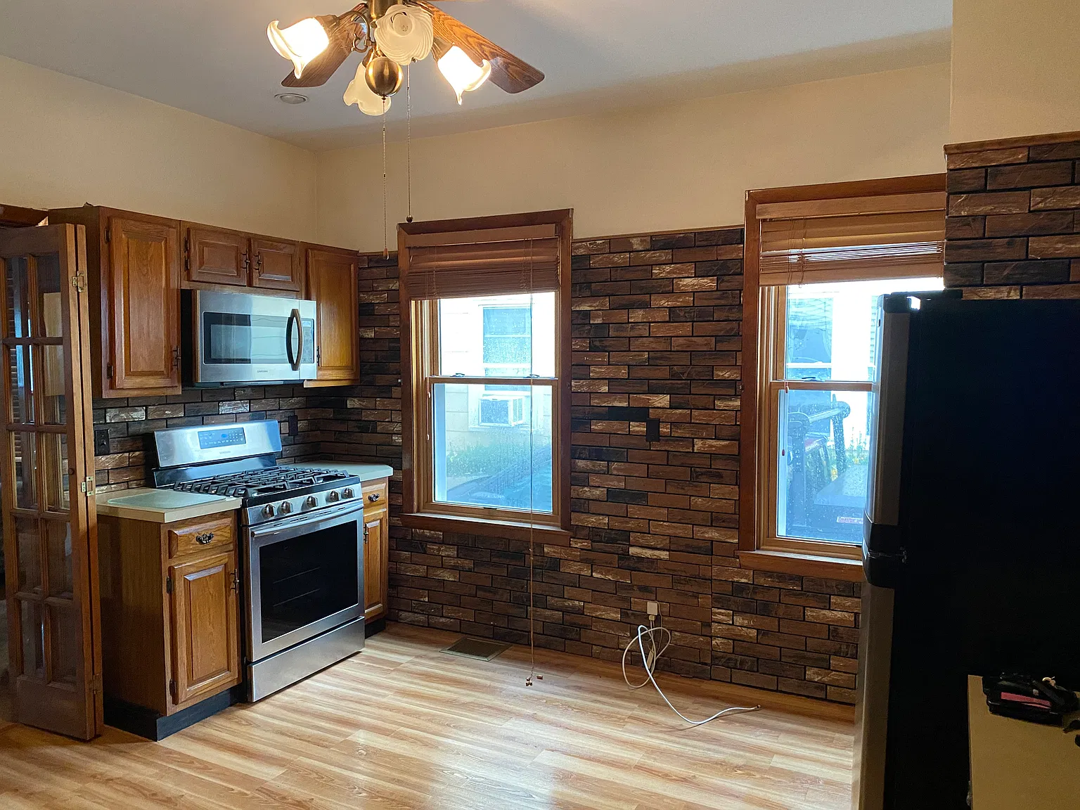 2 bed, 1200 sqft, $3,500 — Photo 3
