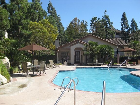 Unit is steps to pool