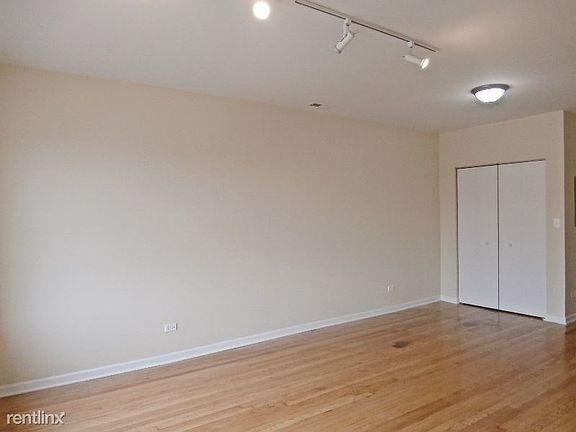 4th image of 3123 W Lawrence Ave APT 2