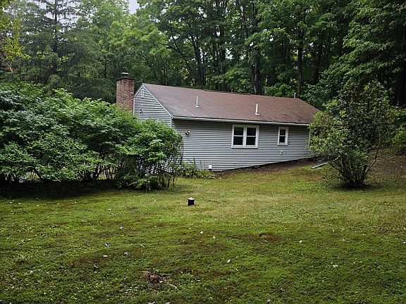 5th image of 274 Amherst St