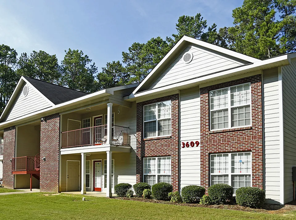 Karen Lake Apartments