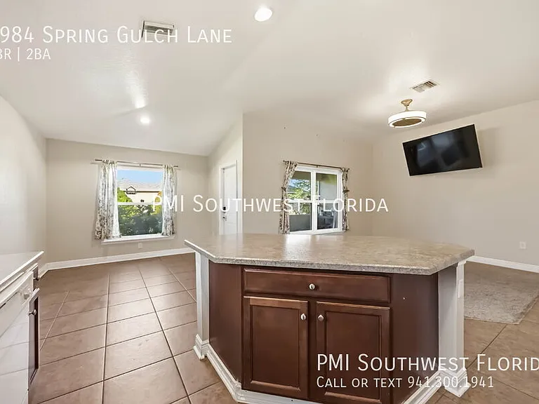 9984 Spring Gulch Ln — Photo 11