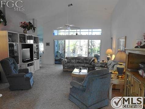 Great Room looking thru to Lanai