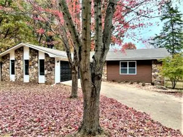 403 Huntington Pl, Harrison, AR 72601