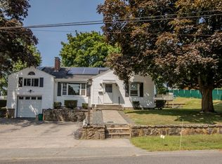 25 Inverness Rd, Swansea, MA 02777