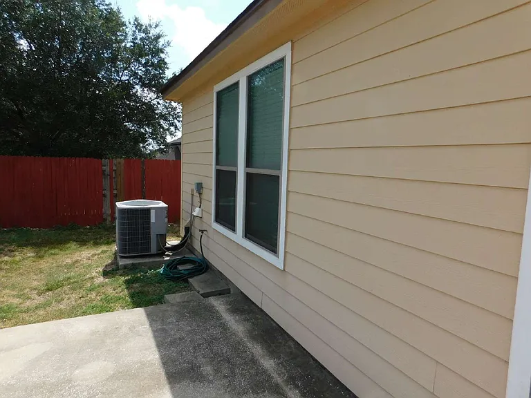 20719 Cape Coral — Photo 41