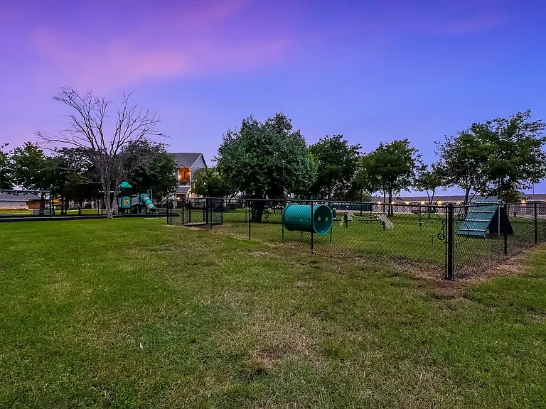 Republic Deer Creek — Photo 11