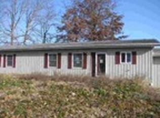 17801 New Mexico Rd, Nashville, IL 62263