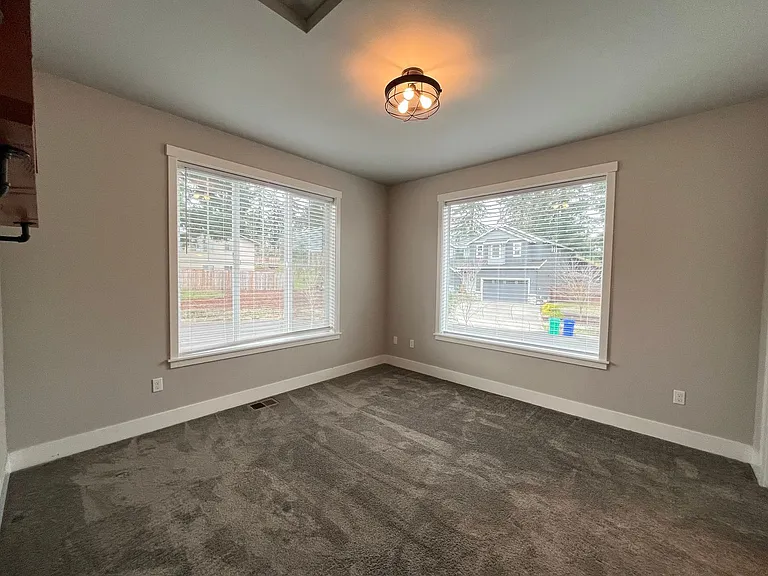 15675 NE Clackamas Ct — Photo 28
