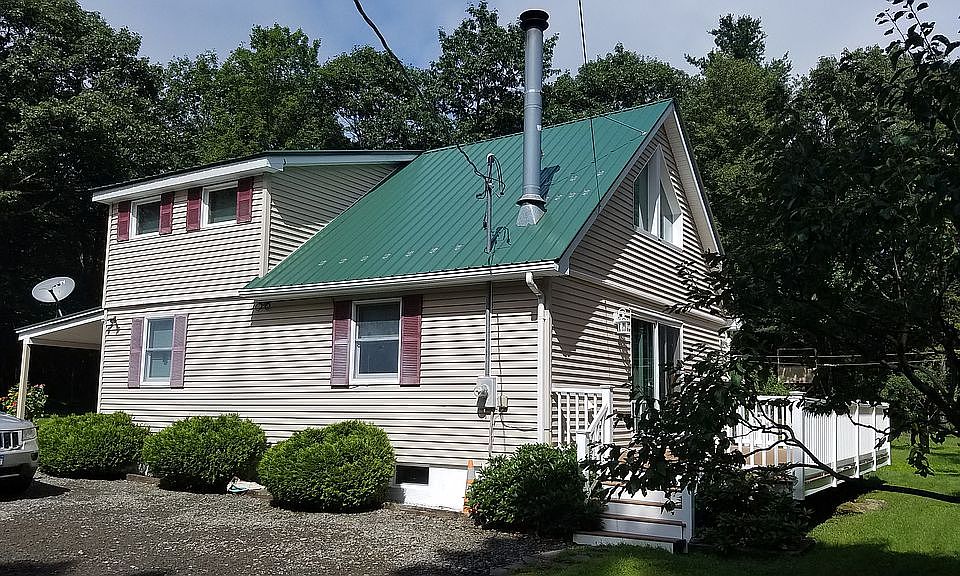2nd image of 872 Spring Brook Estates Rd