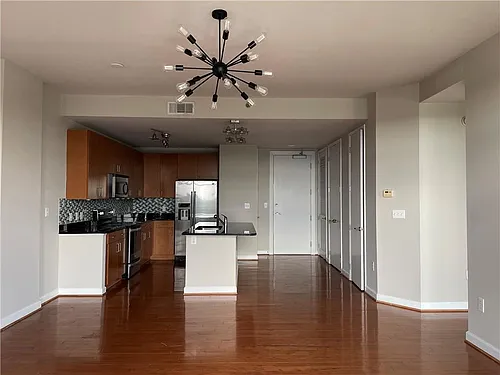 711 Cosmopolitan Dr Photo 1