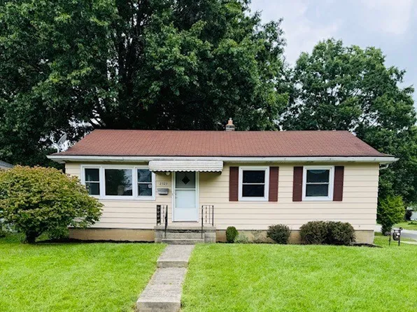 2323 Liberty Rd, Stow, OH 44224