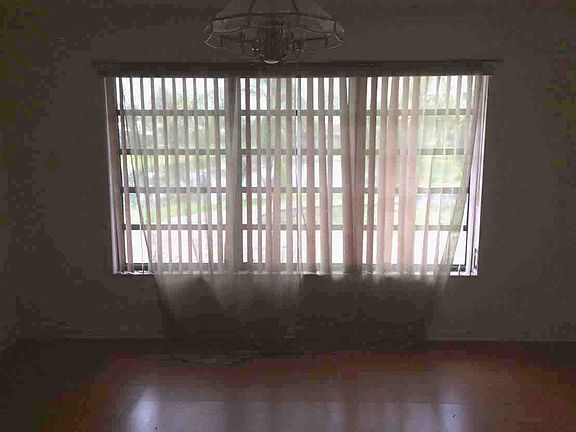 5th image of 5610 Thornbluff Ave