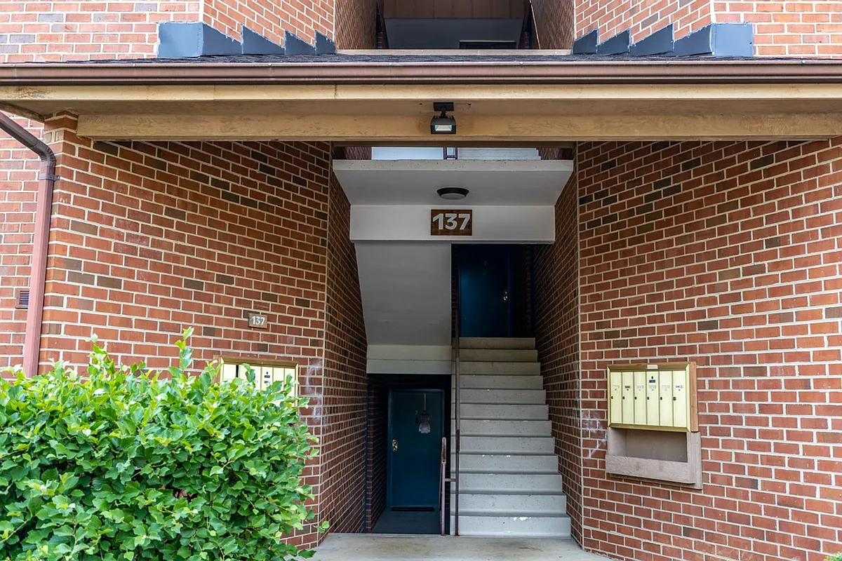 Building Photo - 137 Green Turtle Ln #1