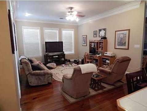 5th image of 1063 Bonnie Ln