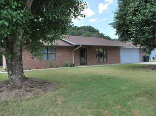 220 Rivers Edge Ln, Sevierville, TN 37862