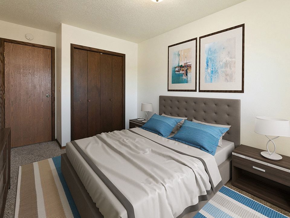 Fargo, ND Maplewood Bend Apartments | Bedroom