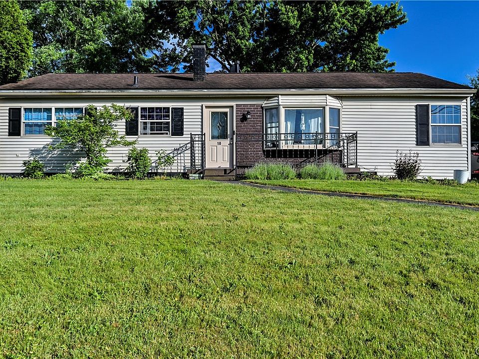 1st image of 10 Arbor Dr