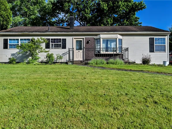 10 Arbor Dr, New Hartford, NY 13413