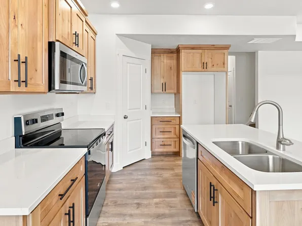 843 E 270 S #10, Smithfield, UT 84335