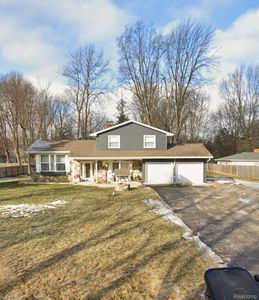 3172 Connecticut St, Burton, MI, 48519