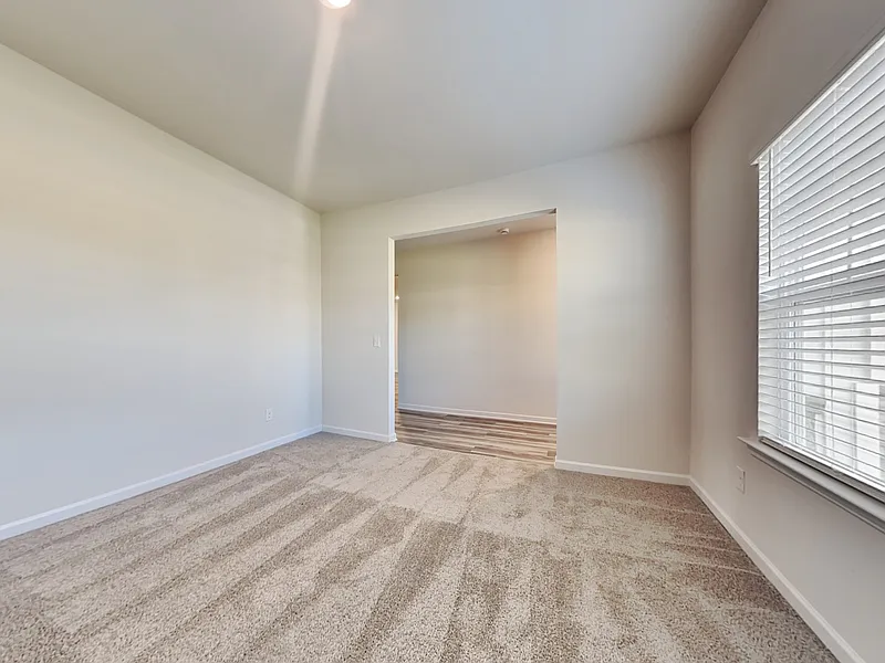 4 bed, 2.0 bath, 2226 sqft, $2,249 — Photo 2